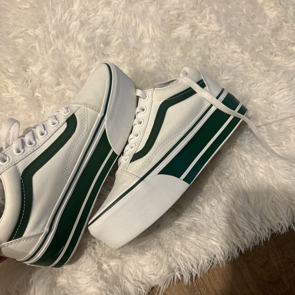 Vans Kids Shoes in White and Green